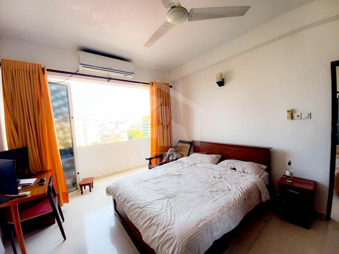 Apartment For Rent in Colombo 5- image 2