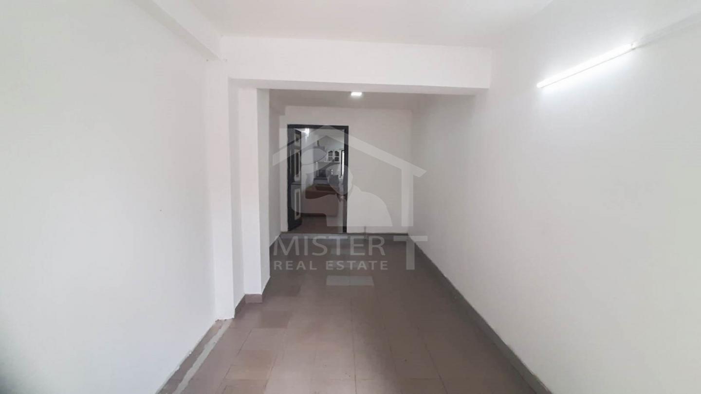 Studio Apartment For Rent at Colombo 08- image 2