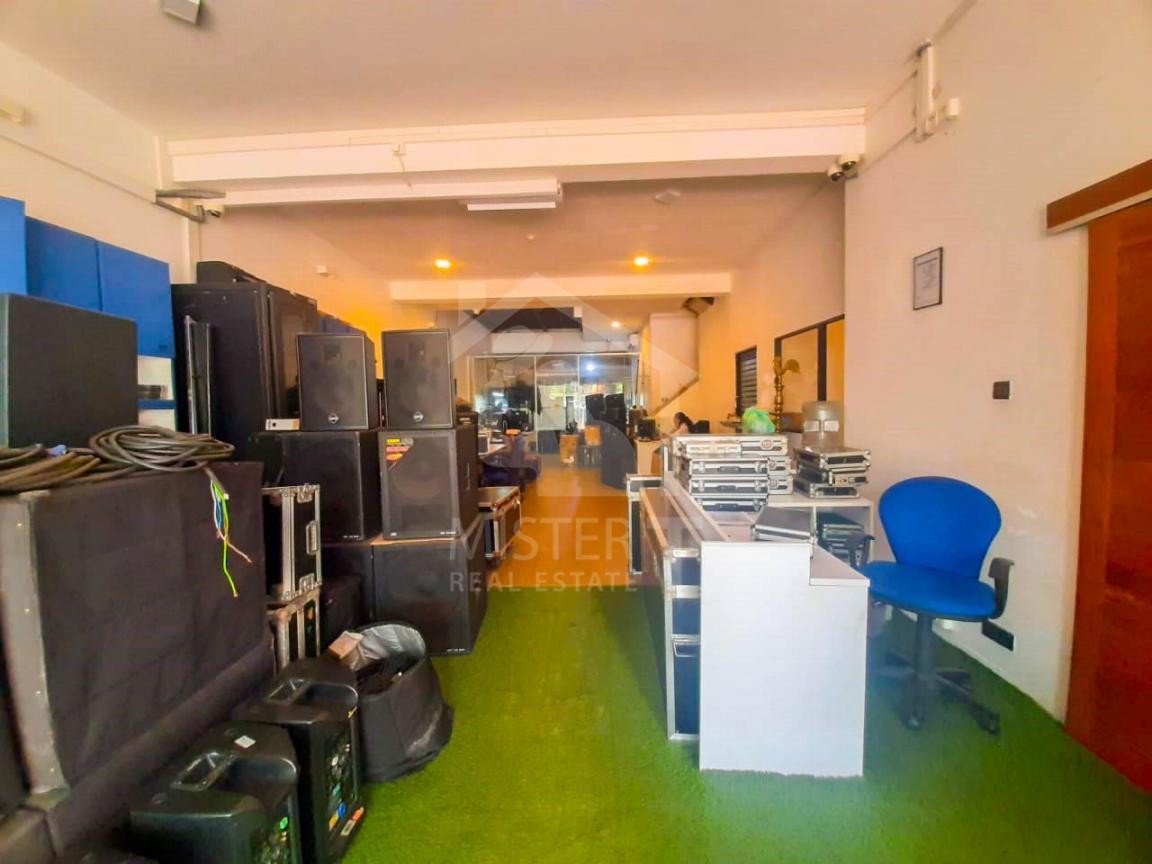 Commercial property for rent in Colombo 07- image 2