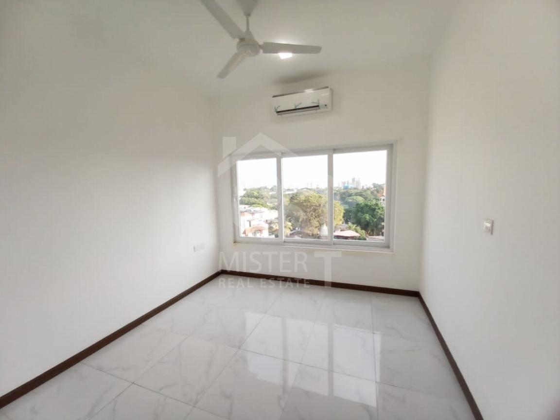 Apartment for Rent at Nalanda Gate, Colombo 10- image 2