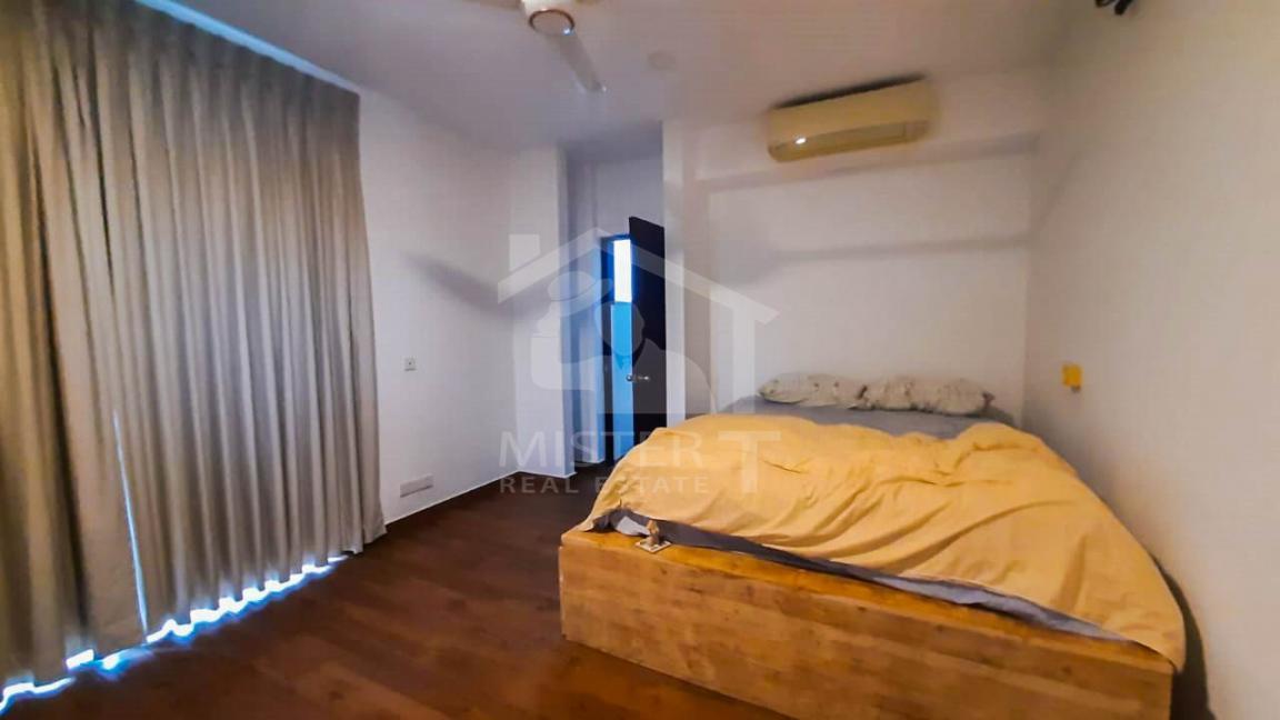 Apartment for Rent at The Everest, Colombo 05- image 2