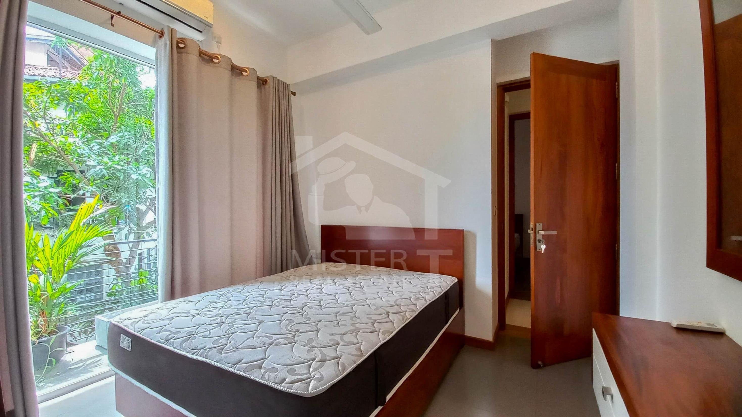 Private Apartment for Rent in Colombo 07- image 2