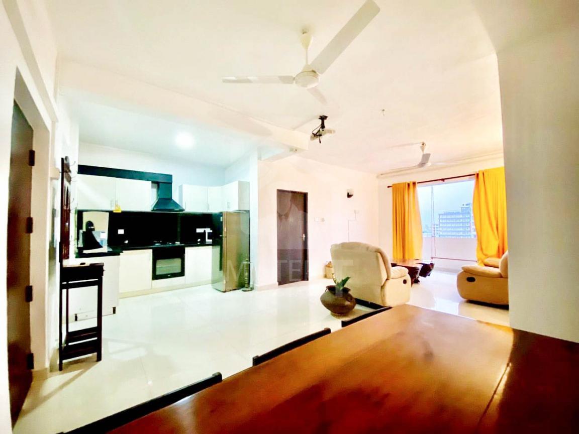 Apartment For Rent in Colombo 5- image 3