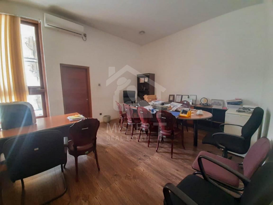 Commercial property for rent in Colombo 07- image 3