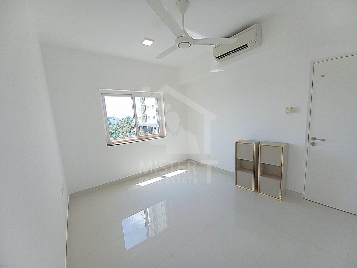 Apartment for Rent at Fairway Urban Homes - image 3