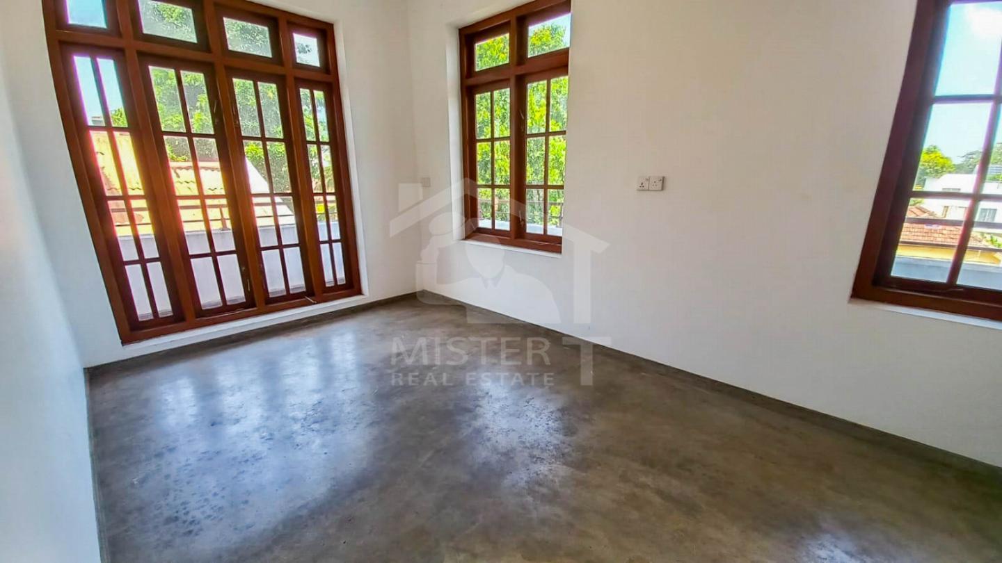Private Apartment for Rent in Nugegoda- image 3