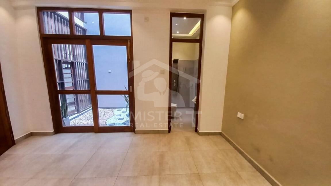 Private Apartment for Rent in Rajagiriya- image 3