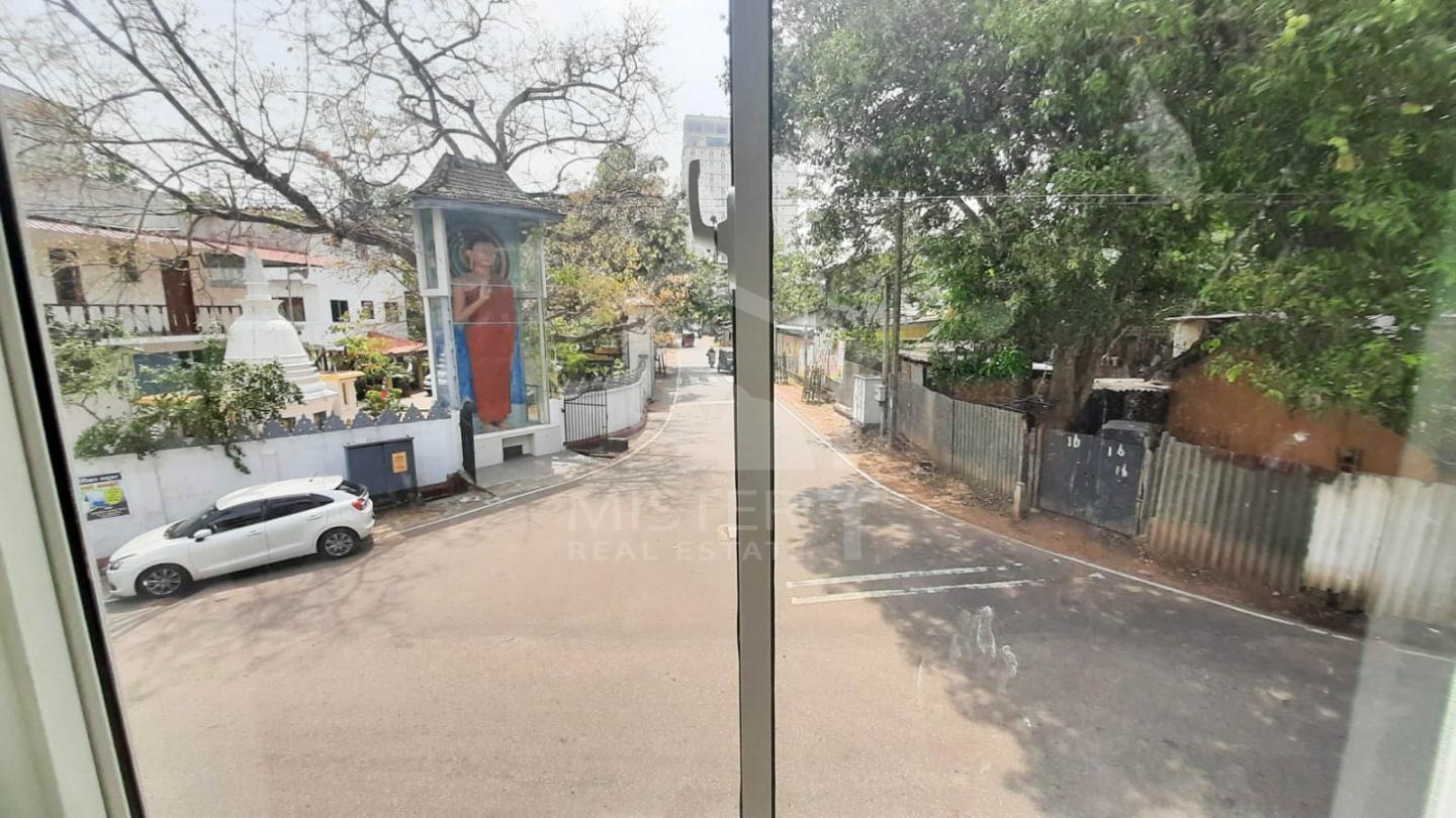 Studio Apartment For Rent at Colombo 08- image 4