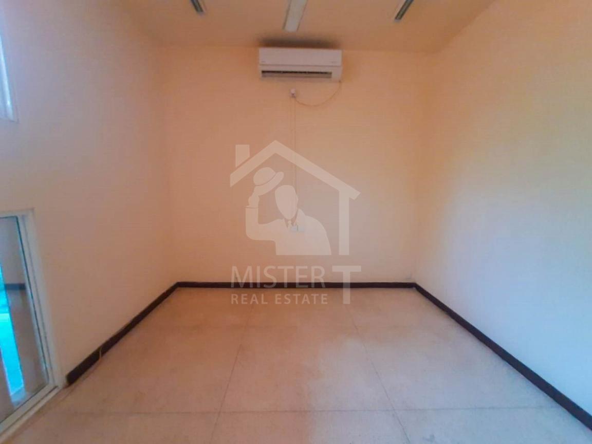 Commercial Property for Rent in Colombo 05 - image 4