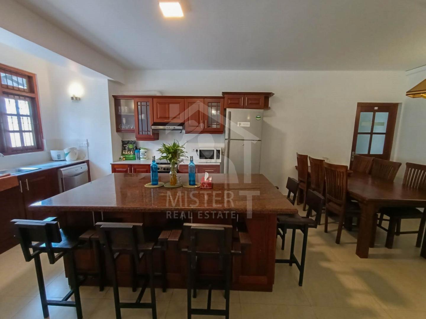 Private Apartment for Rent at Colombo 05- image 4