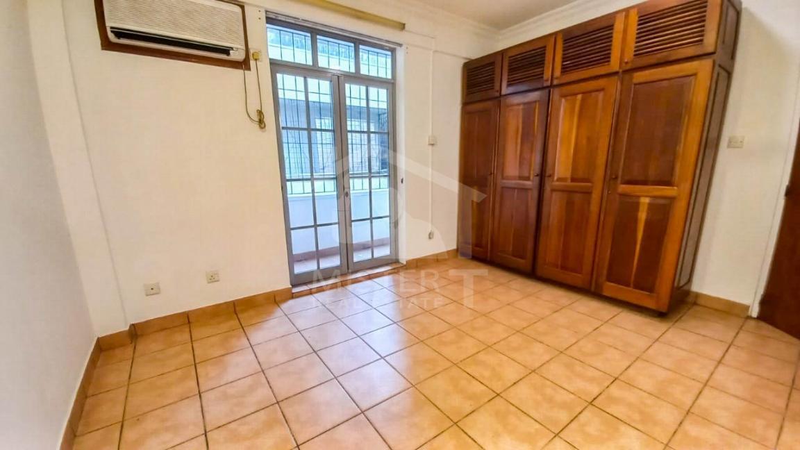 Apartment for Rent in Colombo 07- image 4