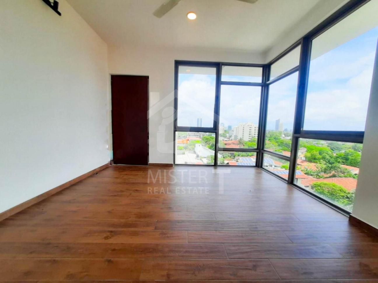 Apartment for Rent at The Everest- image 4