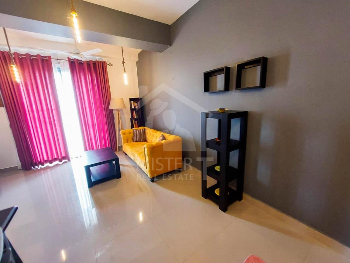 Apartment For Rent at Oval View Residencies - image 4