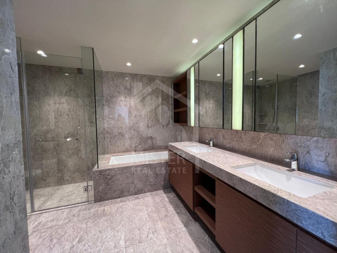 Apartment for Rent at The Residences, Colombo 02- image 5