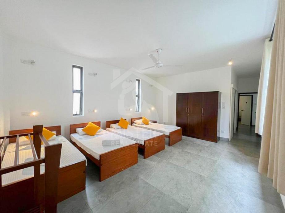 Private Apartment For Rent in Colombo 07- image 5