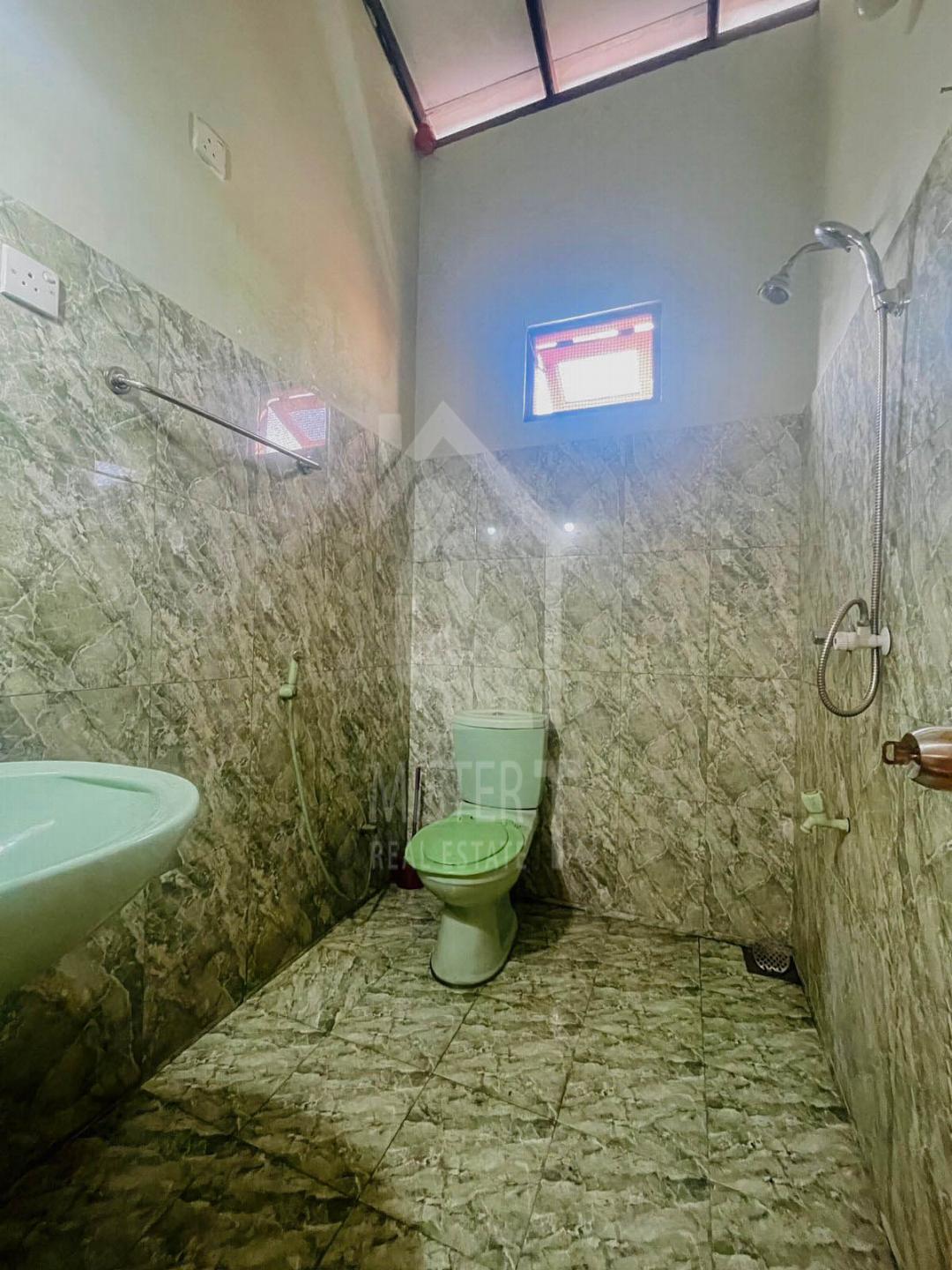 House For Rent in Kolonnawa - image 6