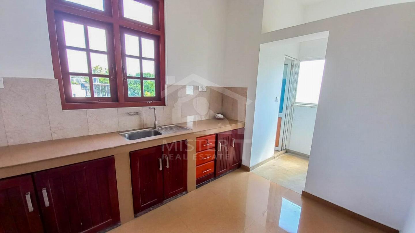 Private Apartment for Rent in Nugegoda- image 6