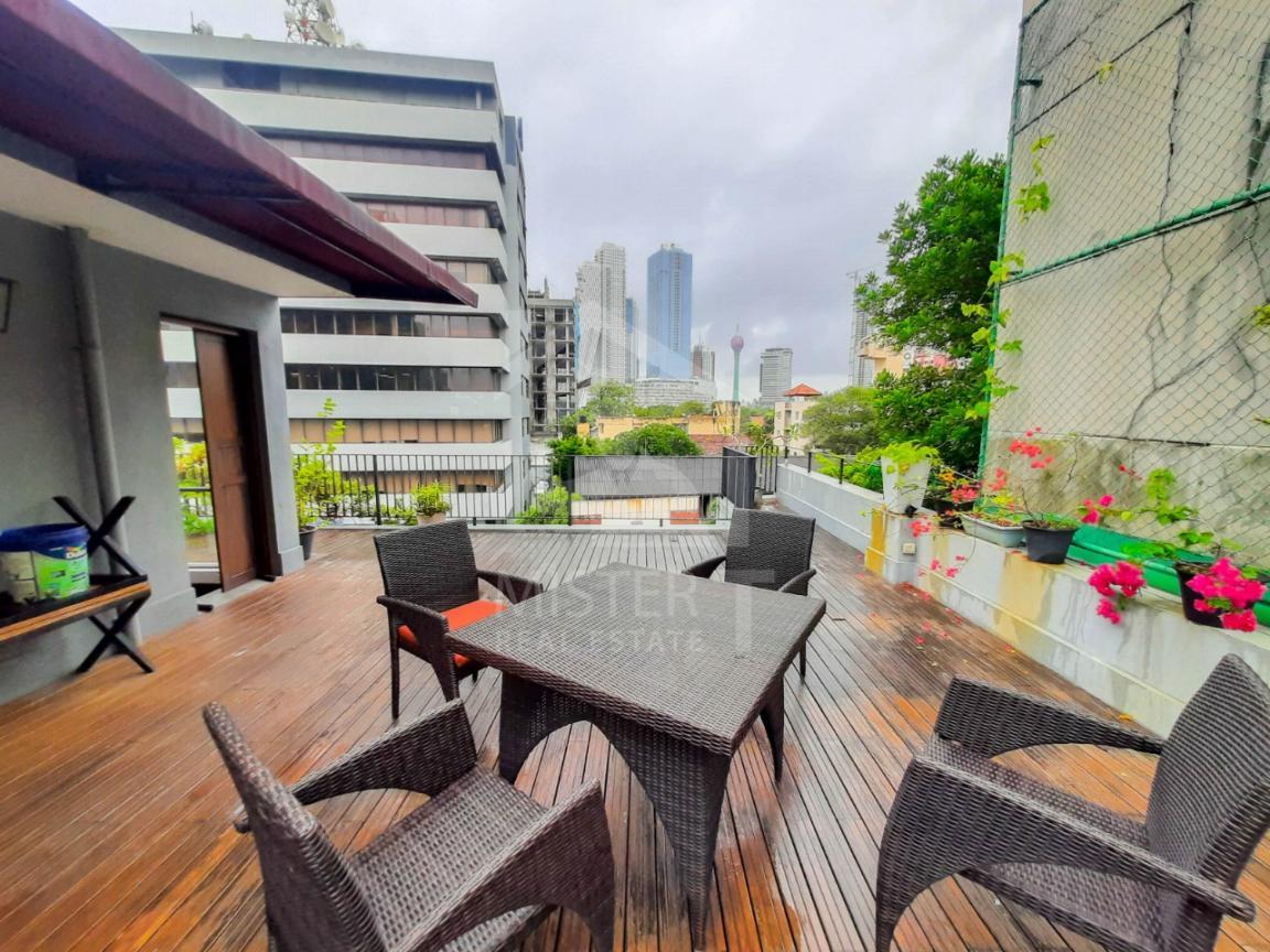 Private Apartment For Rent in Colombo 07- image 7