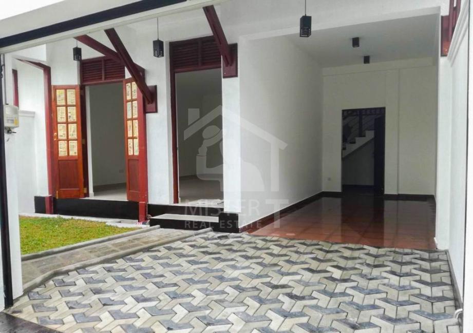 House For Rent in Boralesgamuwa- image 7