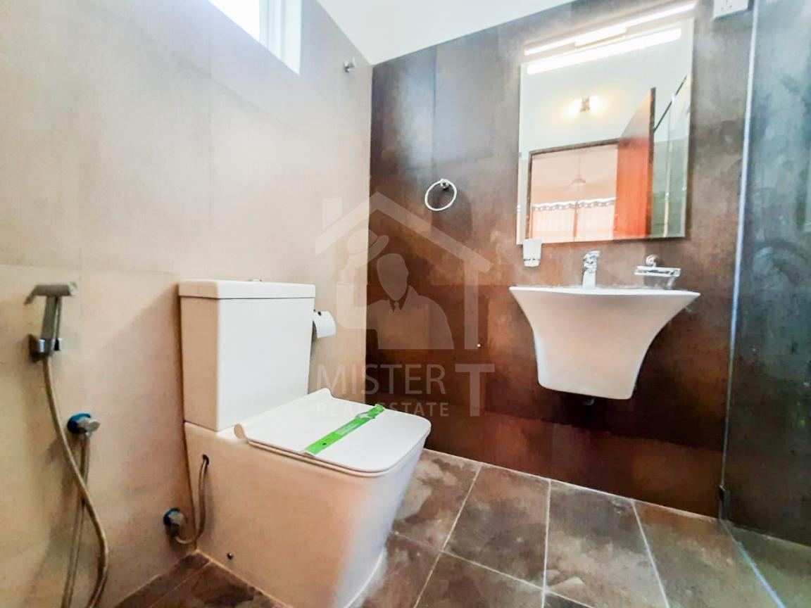 Apartment for Rent at Longdon Hill - image 10