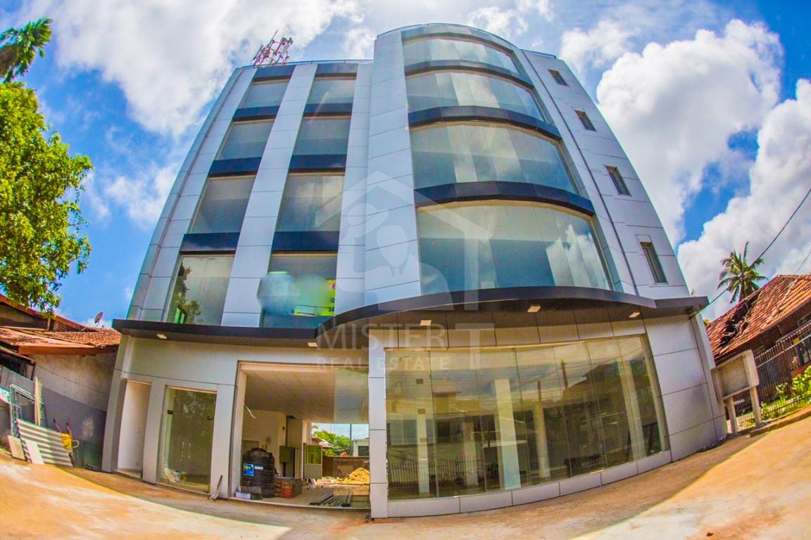 Building for Rent in Mirihana- image 1