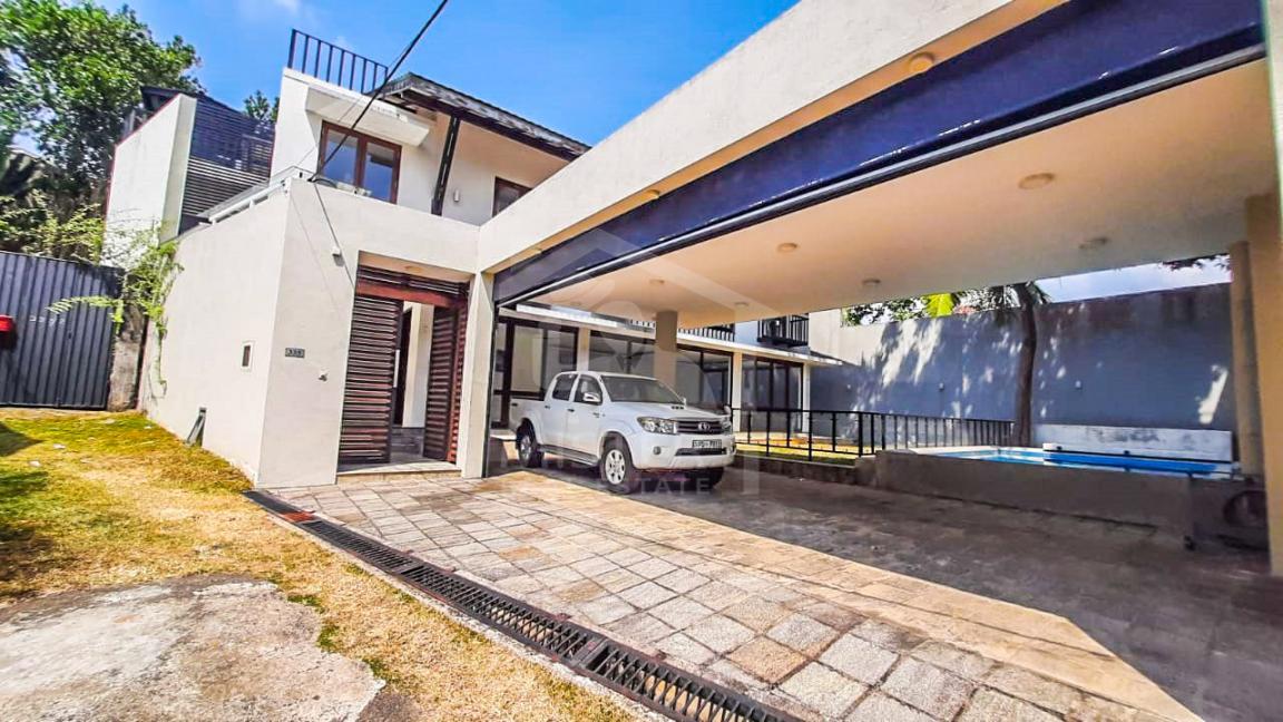 Villa for Rent in Thalawathugoda - image 1