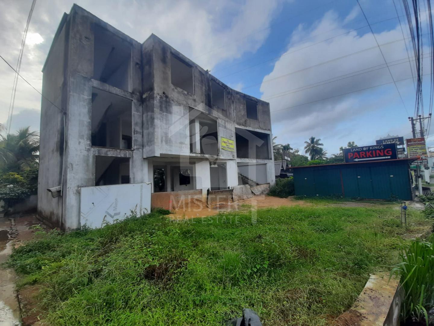 Commercial Building for Rent in Kaduwela - image 1