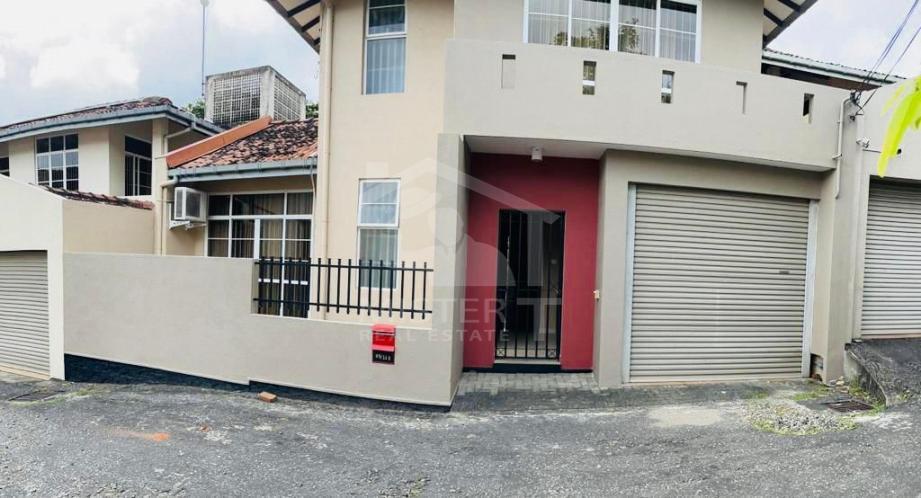 House for Rent in Battaramulla - image 1