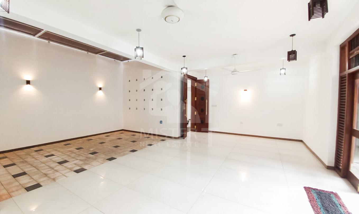 Private Apartment for Rent in Nugegoda- image 1