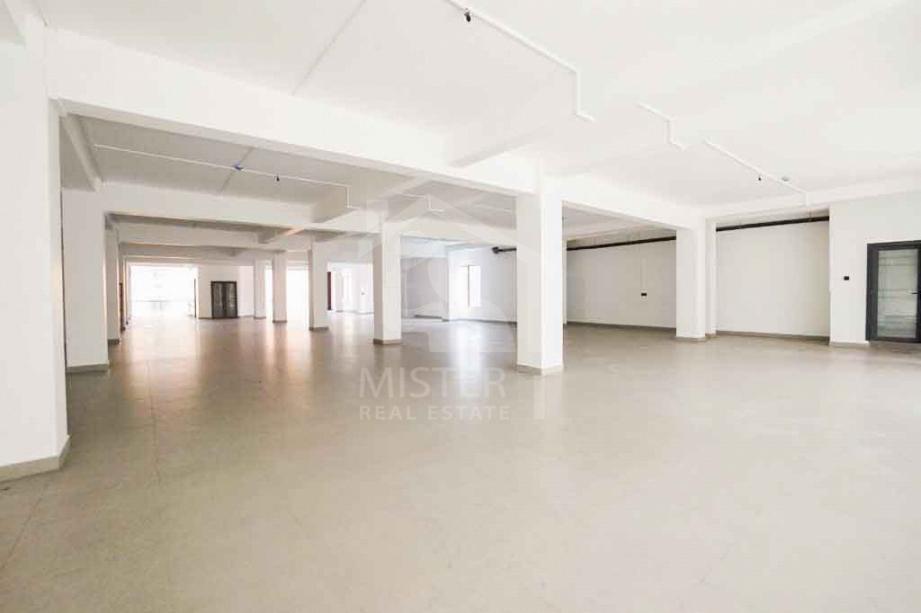 Commercial Building for Rent in Colombo 12- image 1