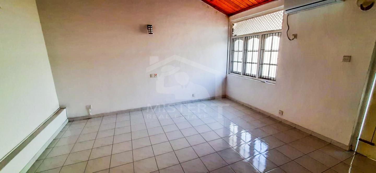 Commercial Property for Rent in Colombo 07- image 2