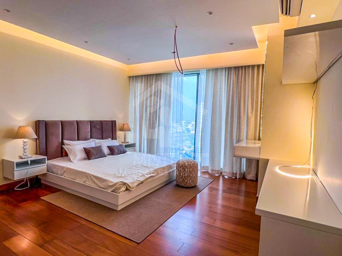 Apartment for Rent at The Residences, Colombo 02- image 2