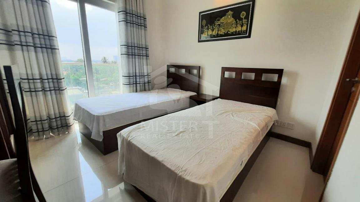 Apartment for Rent at Fairway Skygardens - image 2