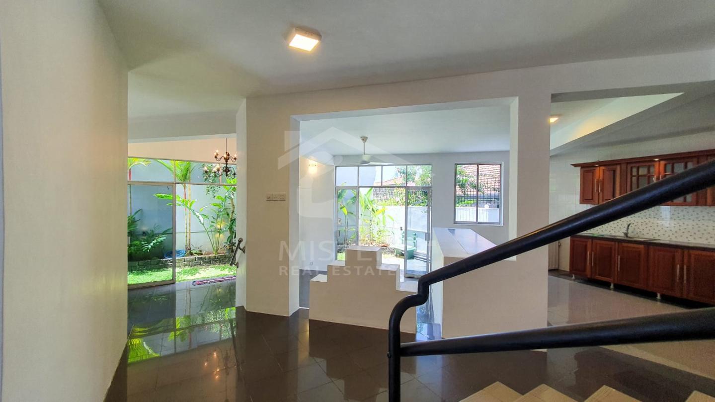 House for Rent in Colombo 05 - image 2