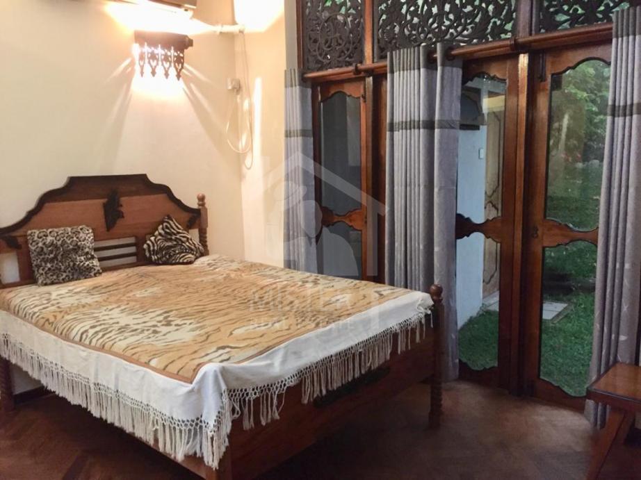  Furnished House for Rent in Colombo 07- image 3