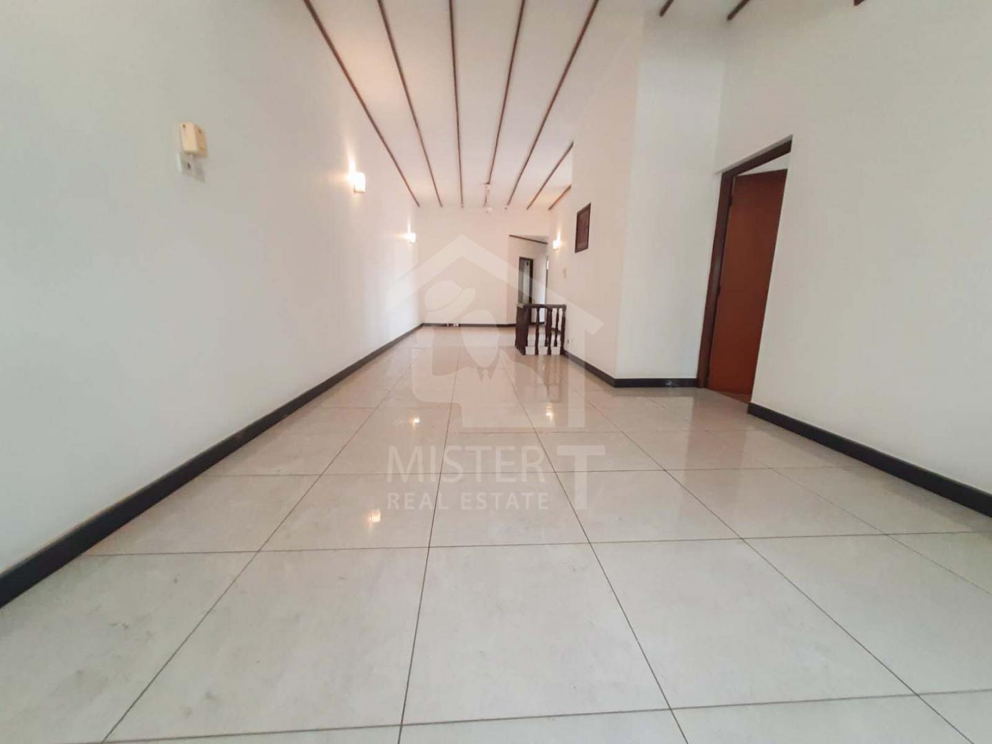 House for Rent in Colombo 05 - image 5