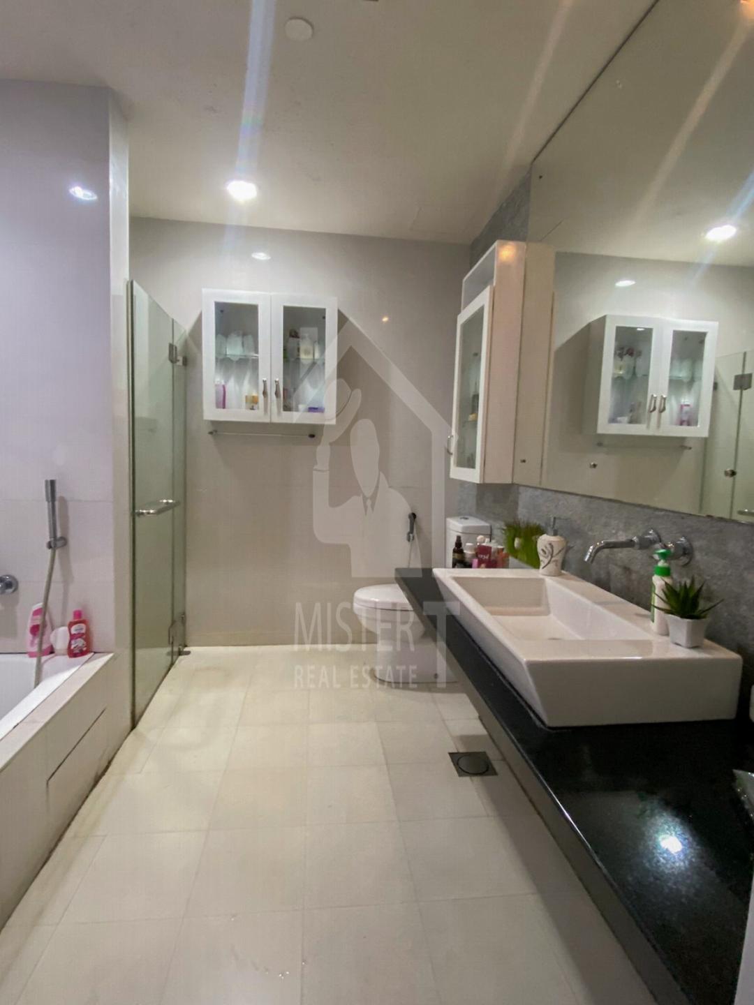 Apartment for Rent at The Emperor - image 6