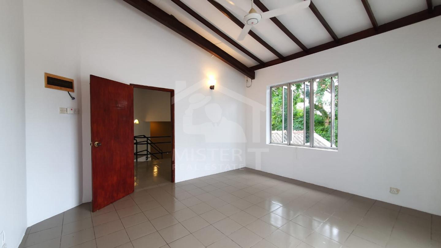 House for Rent in Colombo 05 - image 6