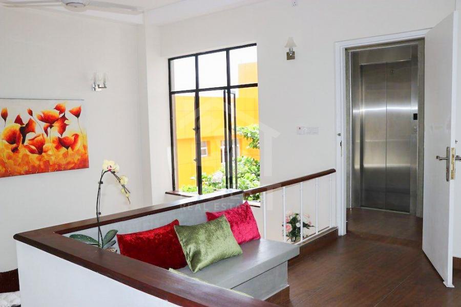 Private Apartment for Rent in Colombo 08 - image 6