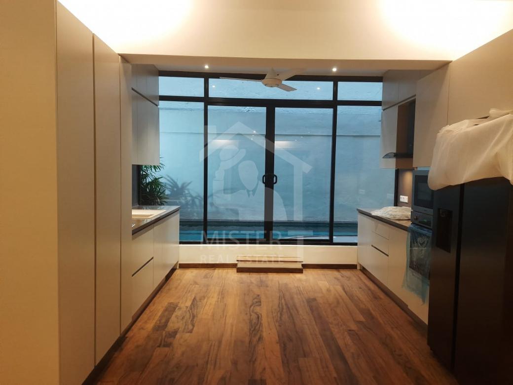 Luxury Condo Unit for Rent in Colombo - image 7