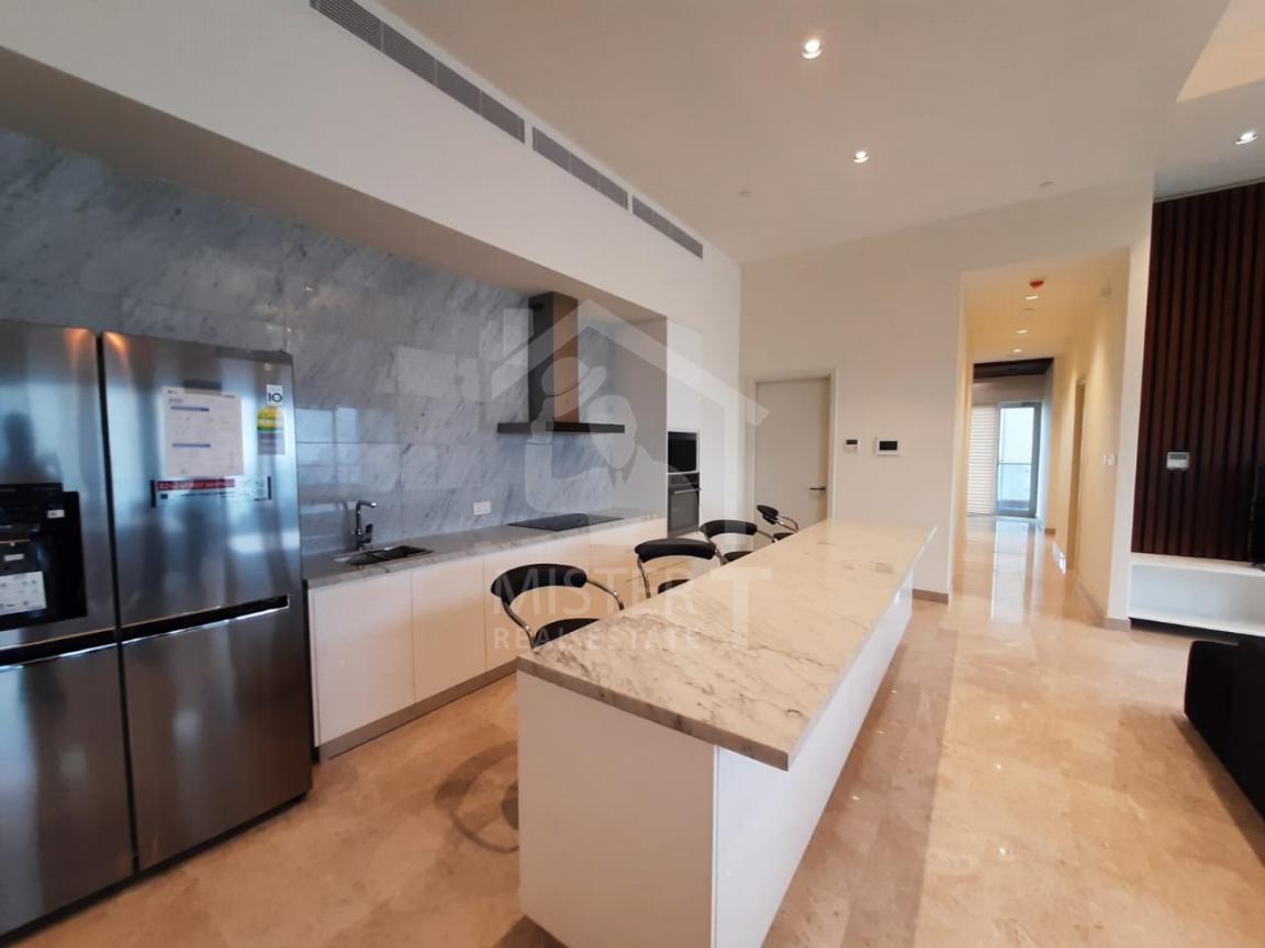 Penthouse for Rent at Colombo City Centre - image 7