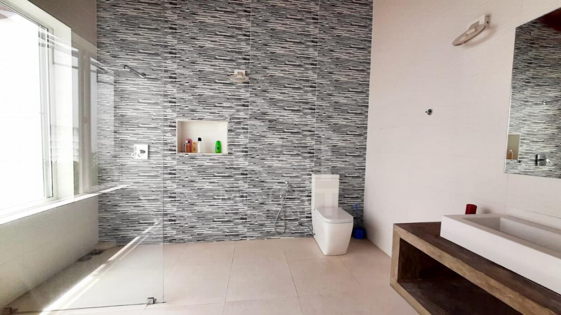 Modern House for Rent in Kotte - image 9