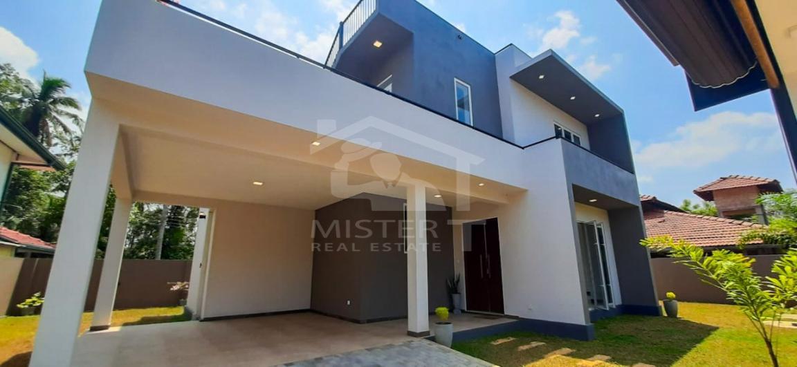 House for Sale in Negombo- image 10