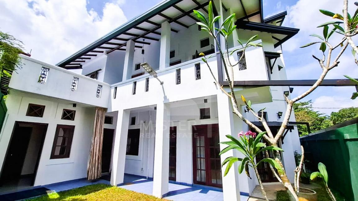 House for Sale in Thalawathugoda- image 10