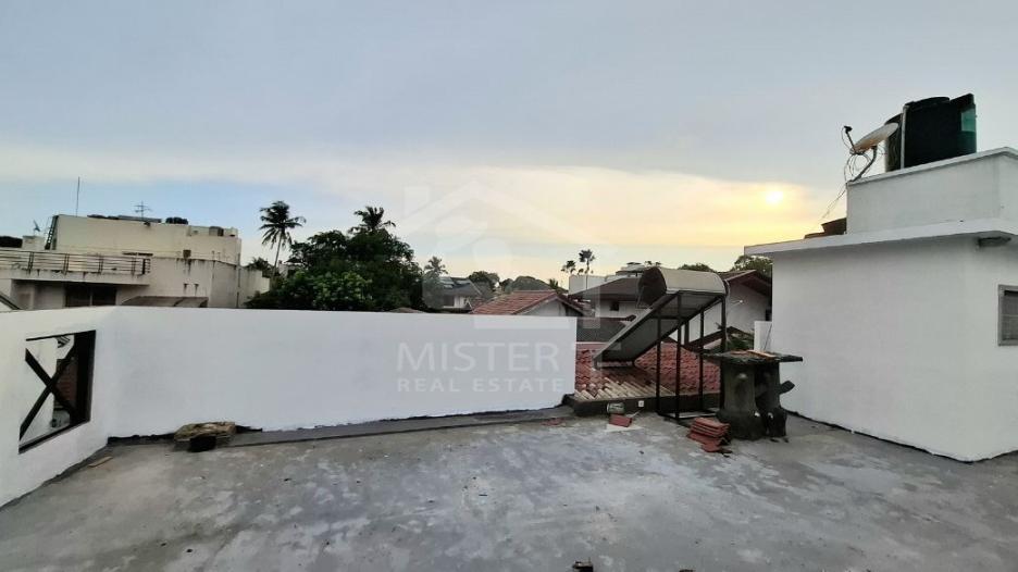 House for Sale in Colombo 07- image 10