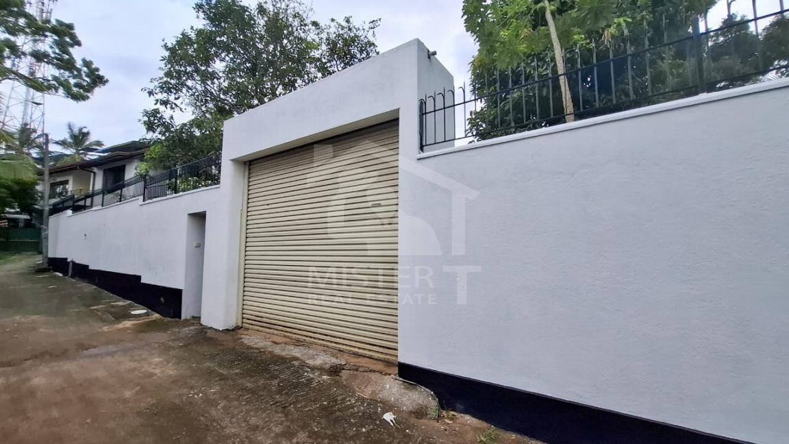 House for Sale in Nugegoda- image 10