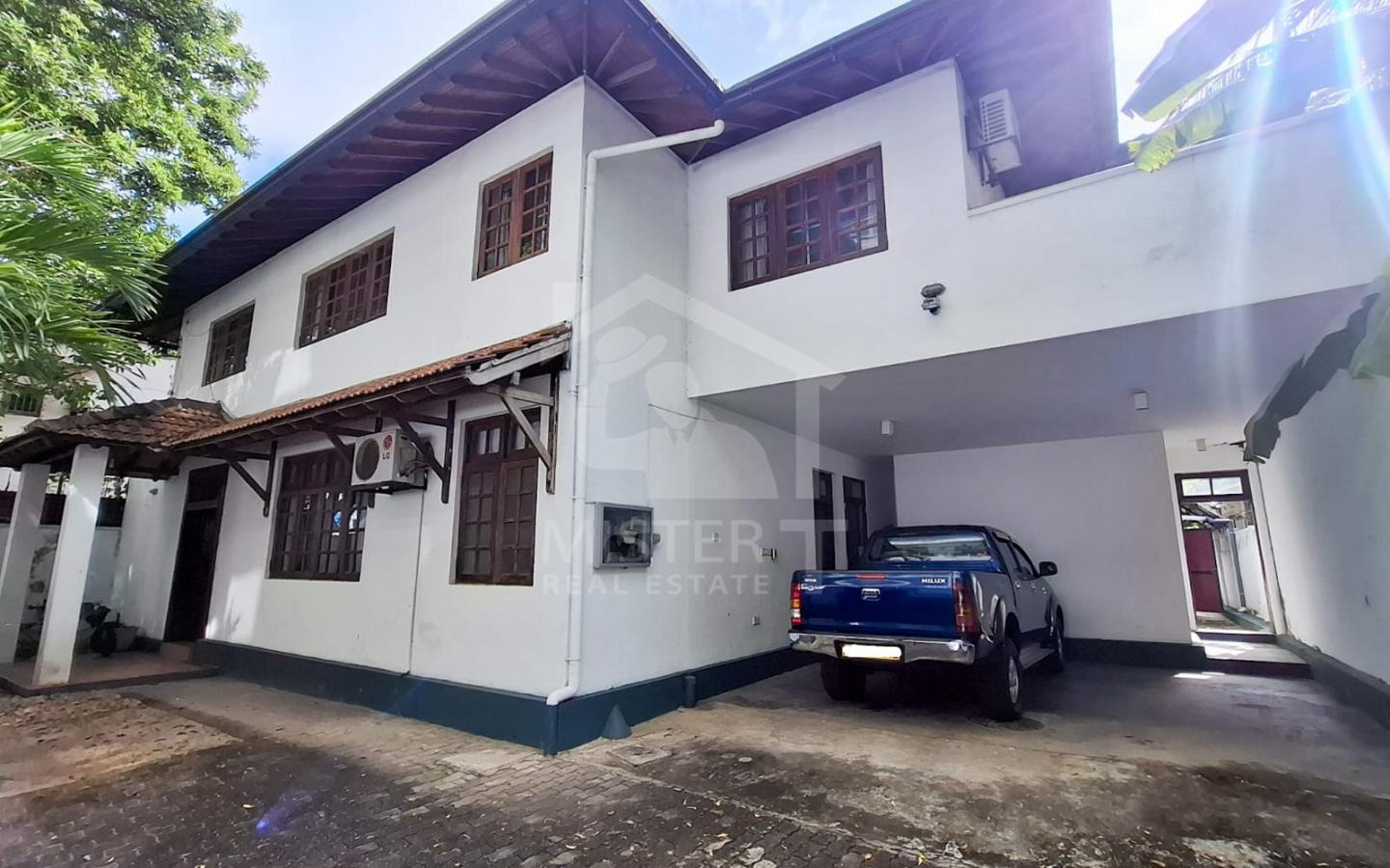 House for Sale in Colombo 07- image 10