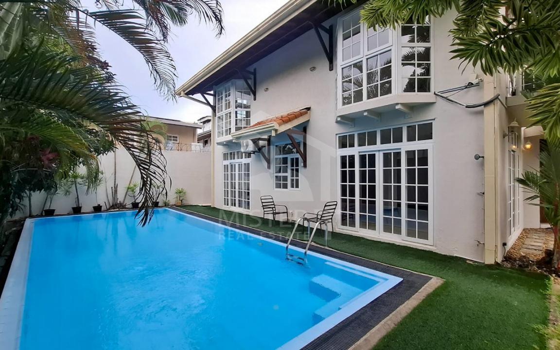 House for Sale in Colombo 05- image 10