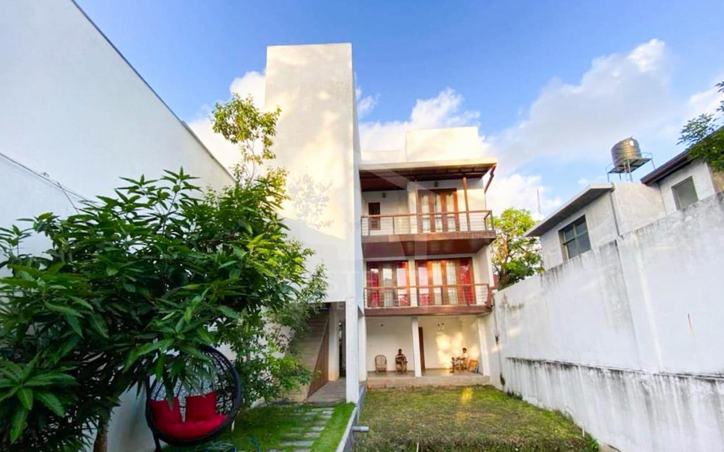 House for Sale in Ratmalana- image 1