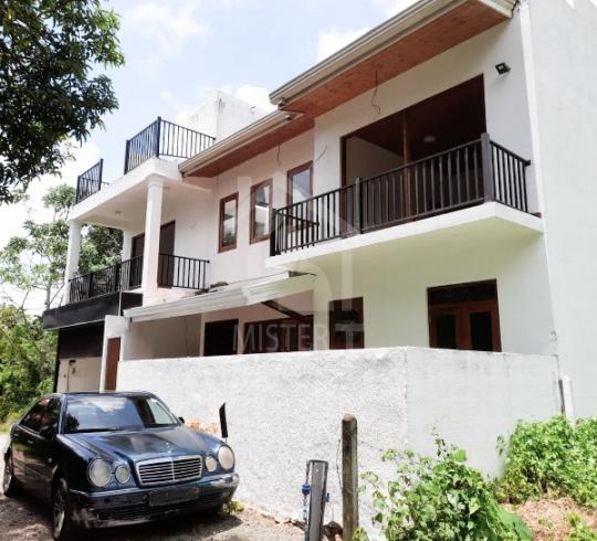 Brand New House for Sale in Thalawathugoda- image 1